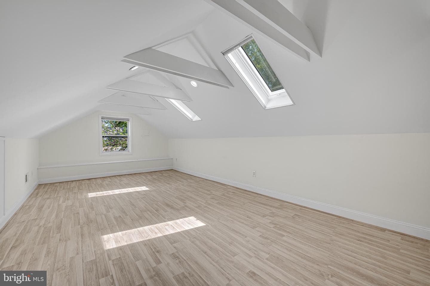 9709 Connecticut Avenue photo 26