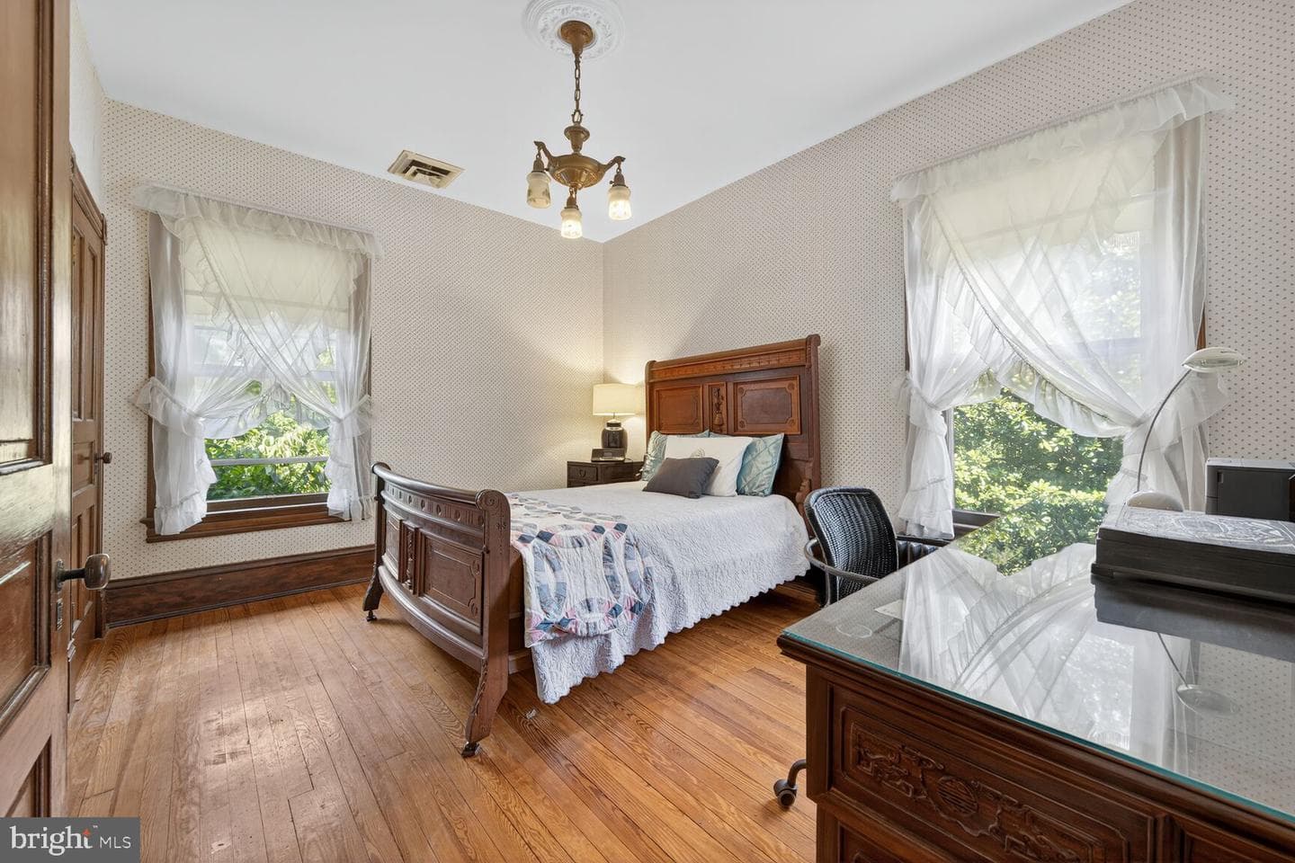 3911 Prospect Street photo 41