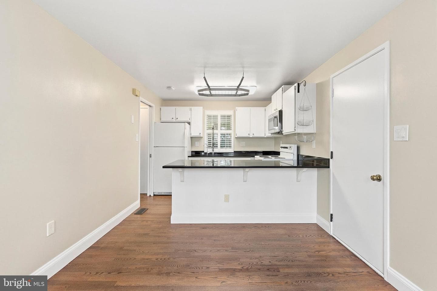 9406 Hale Place photo 17