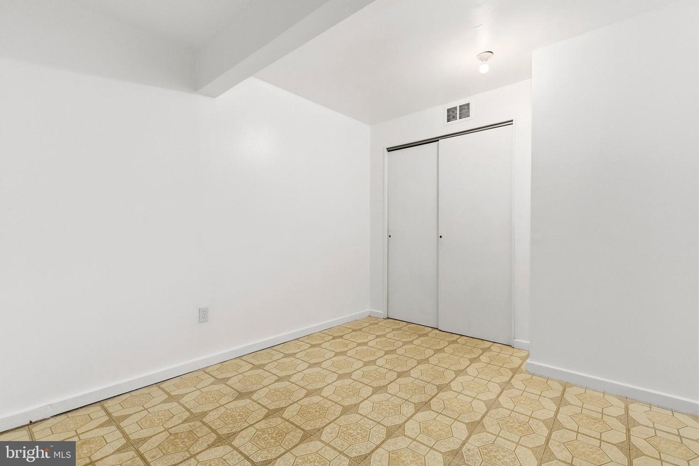 9406 Hale Place photo 31