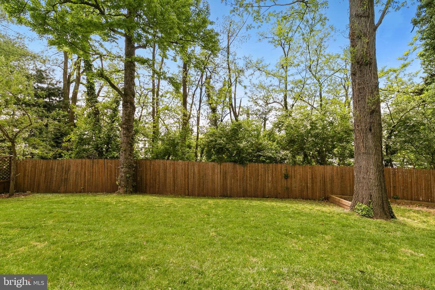 9406 Hale Place photo 39