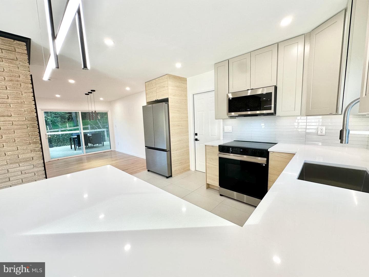 17821 Pond Road photo 11