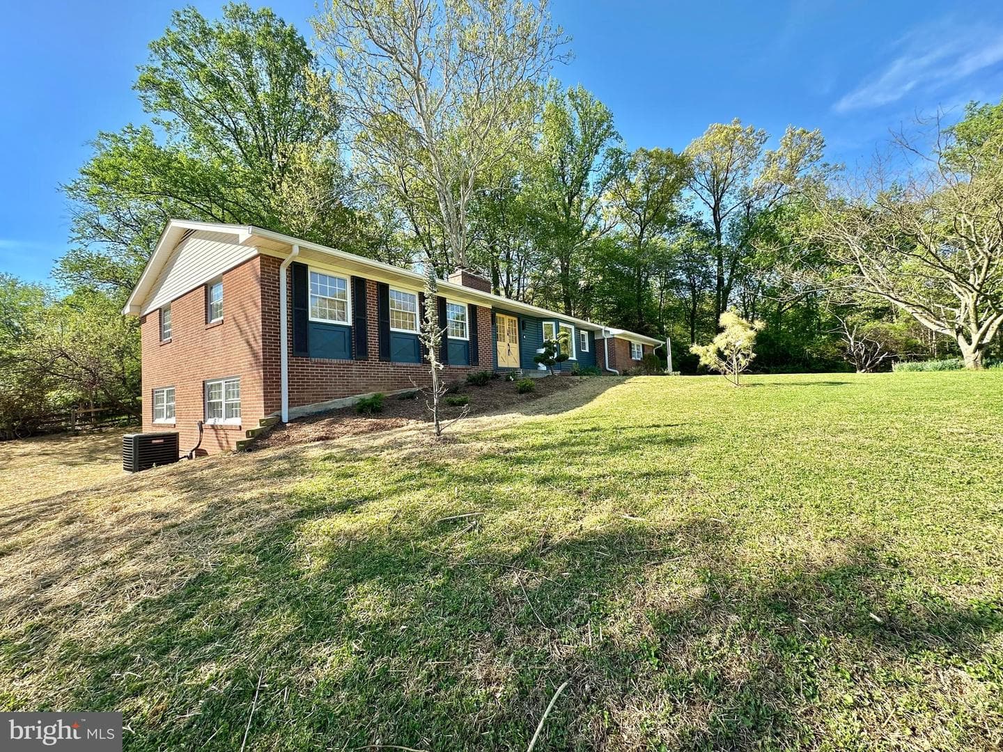 17821 Pond Road photo 35