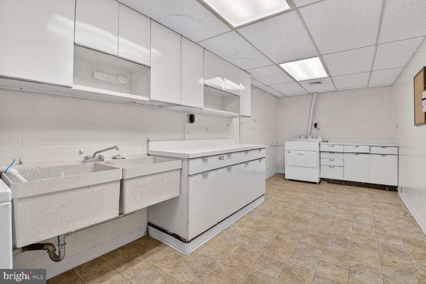 5005 Jasmine Drive photo 28