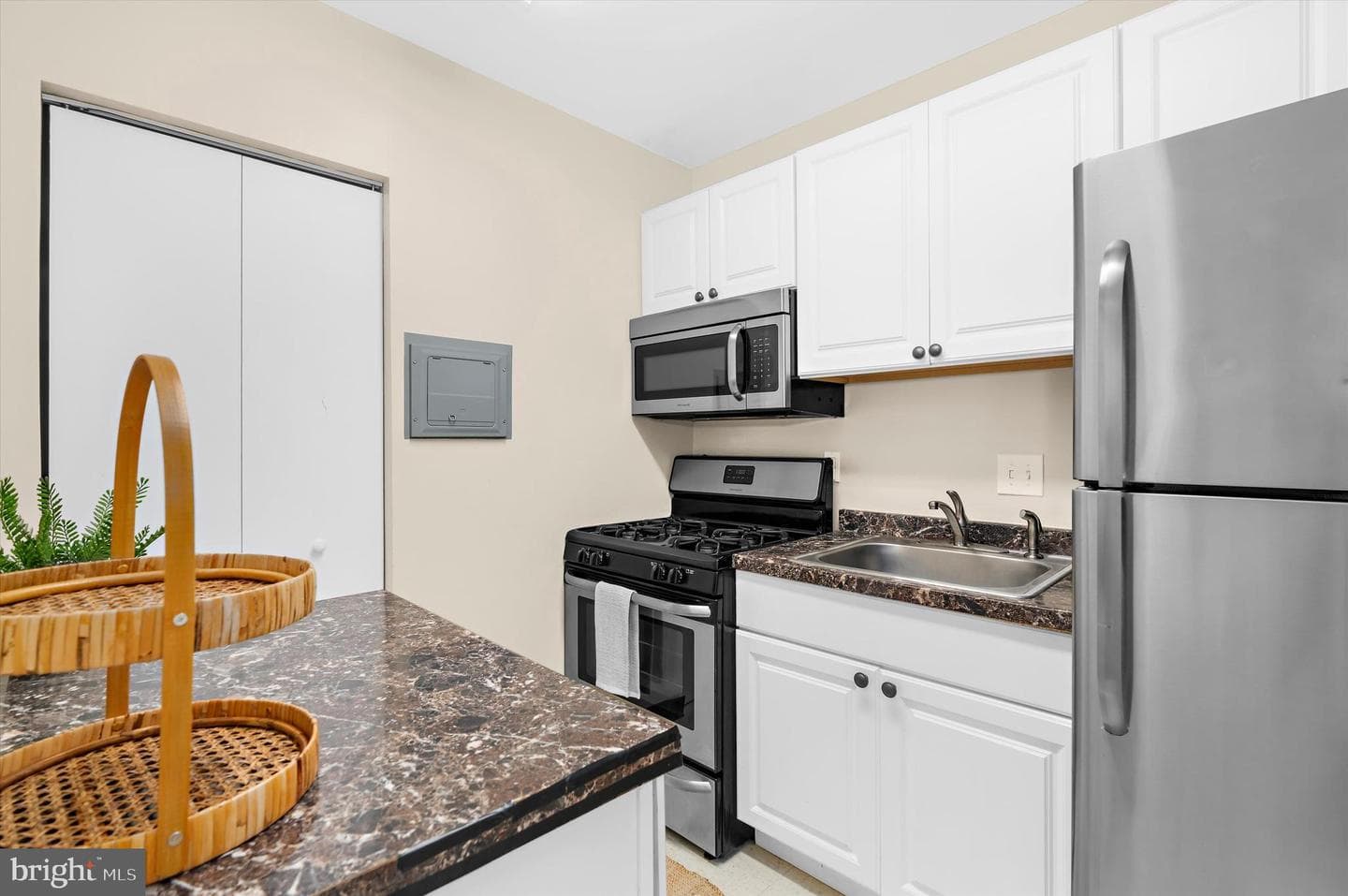 5500 Friendship Boulevard #2329n photo 15