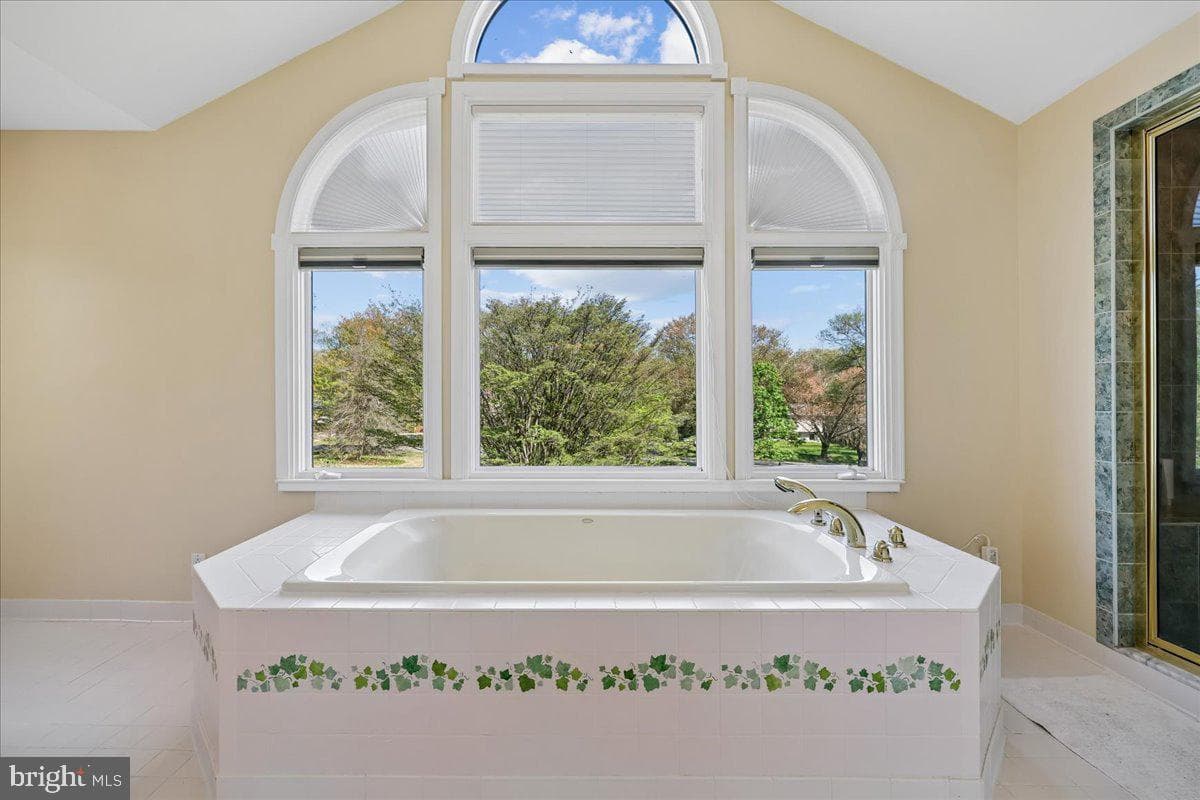 13113 Chestnut Oak Drive photo 37