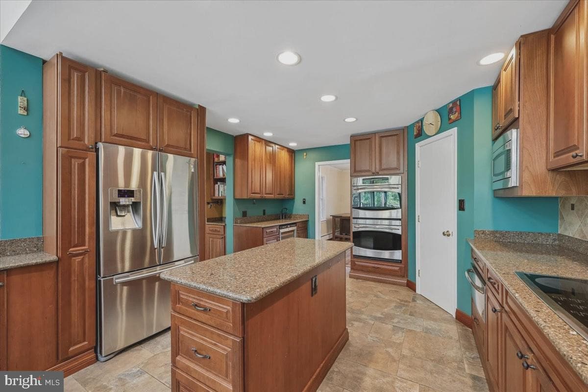13113 Chestnut Oak Drive photo 8
