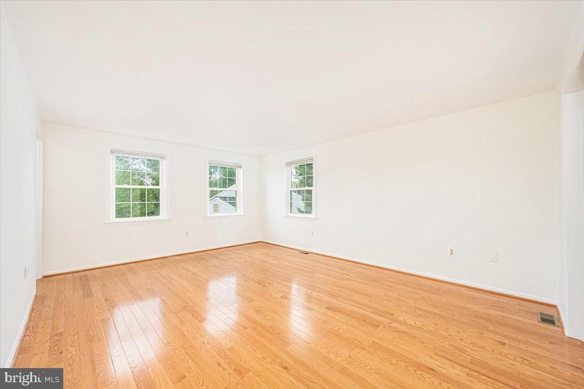 7201 Dubuque Court photo 26