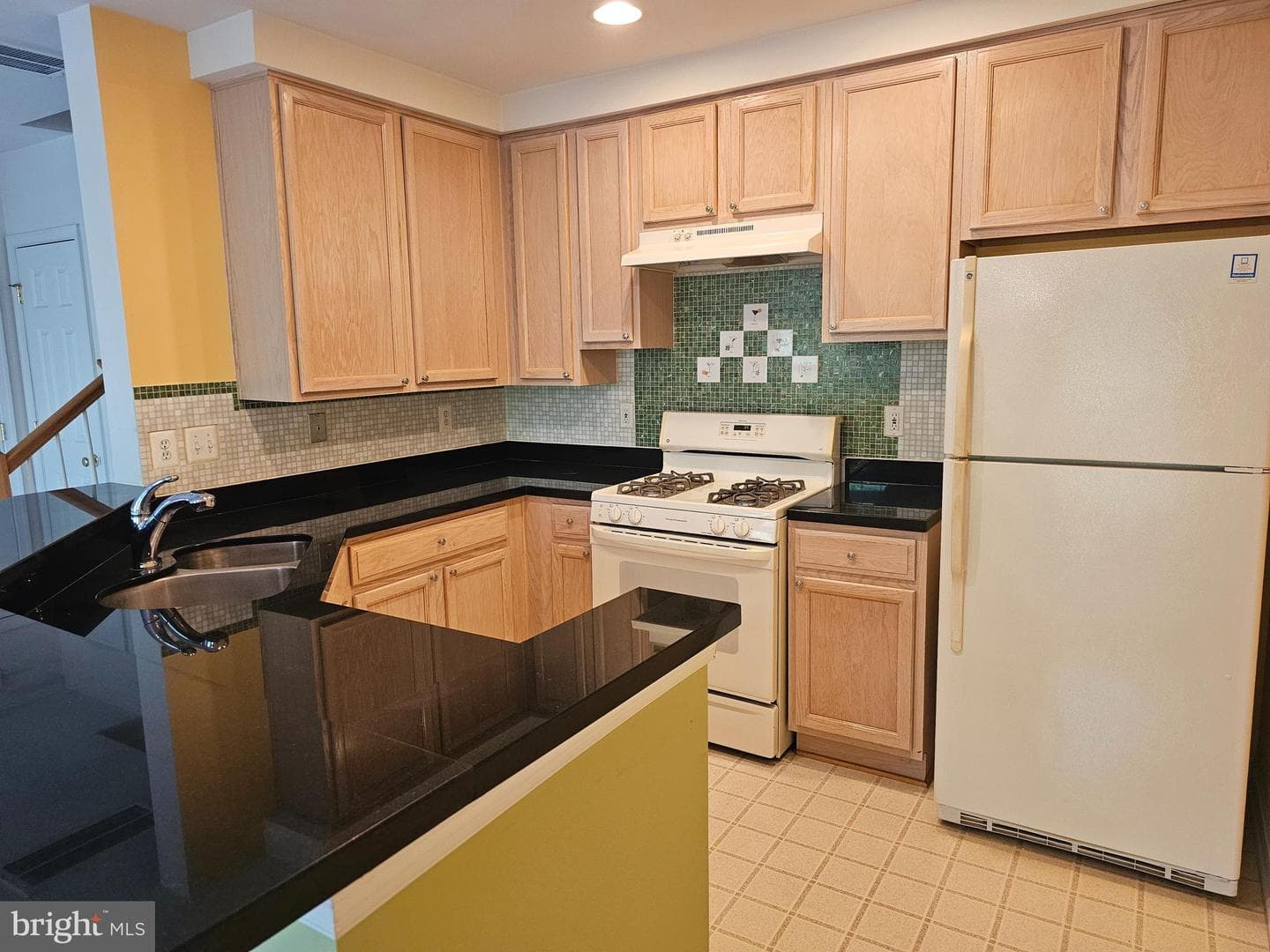 343 Fallsgrove Drive #47 photo 4