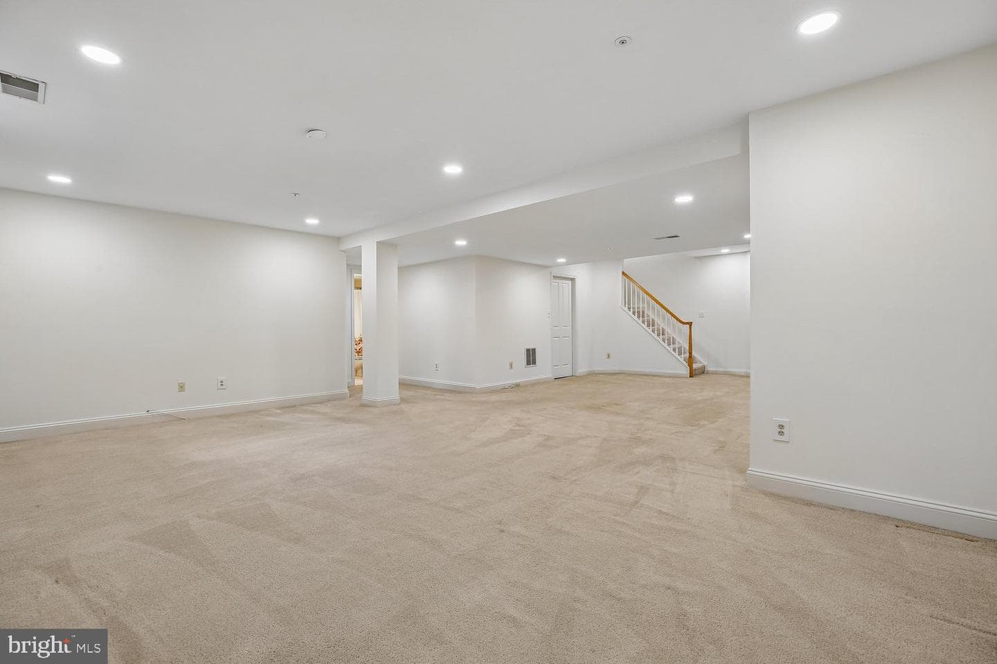 7940 Turncrest Drive photo 32