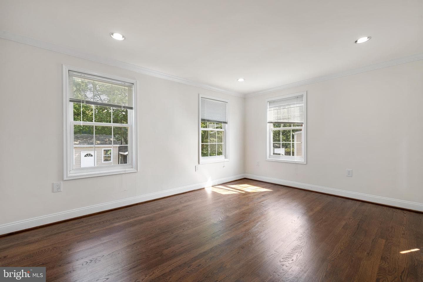 12025 Claridge Road photo 11