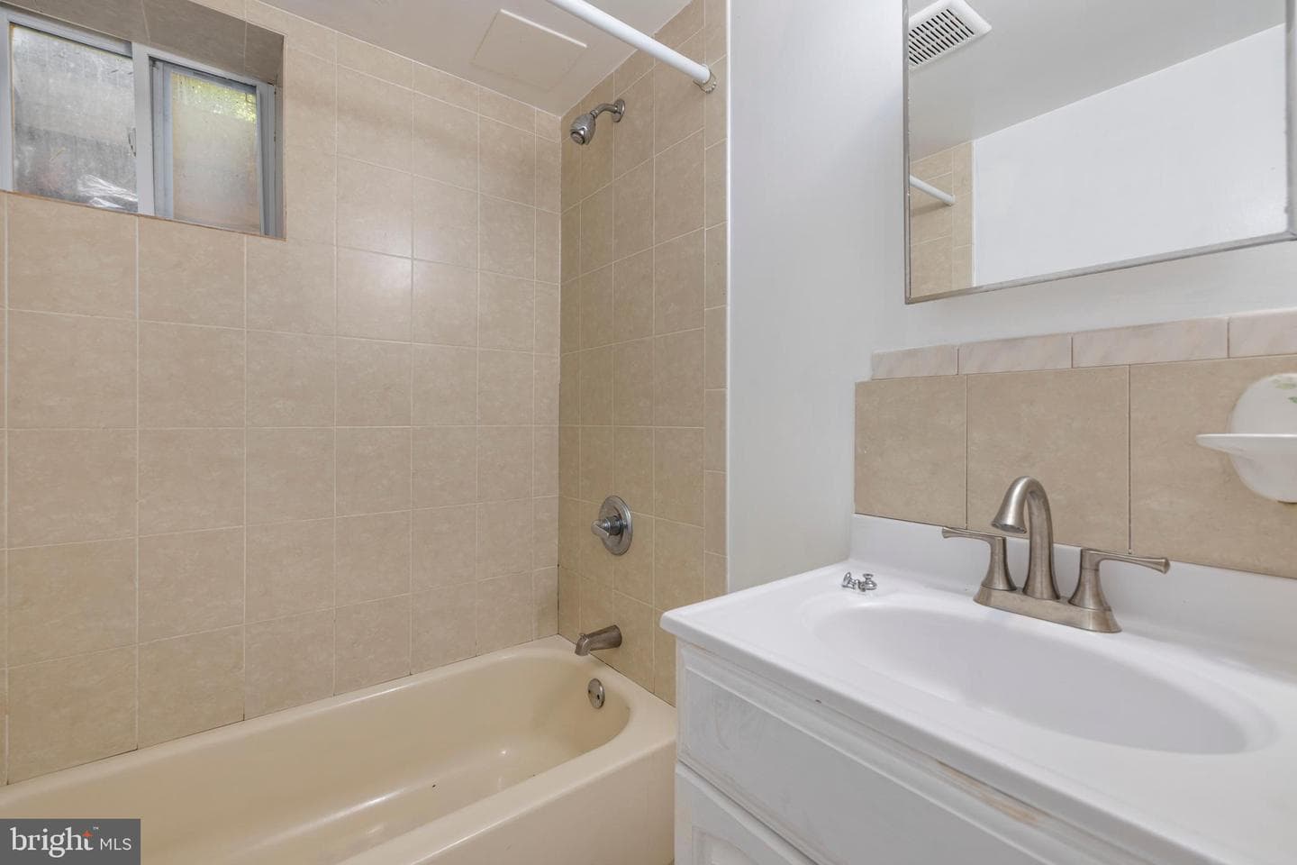 12025 Claridge Road photo 23