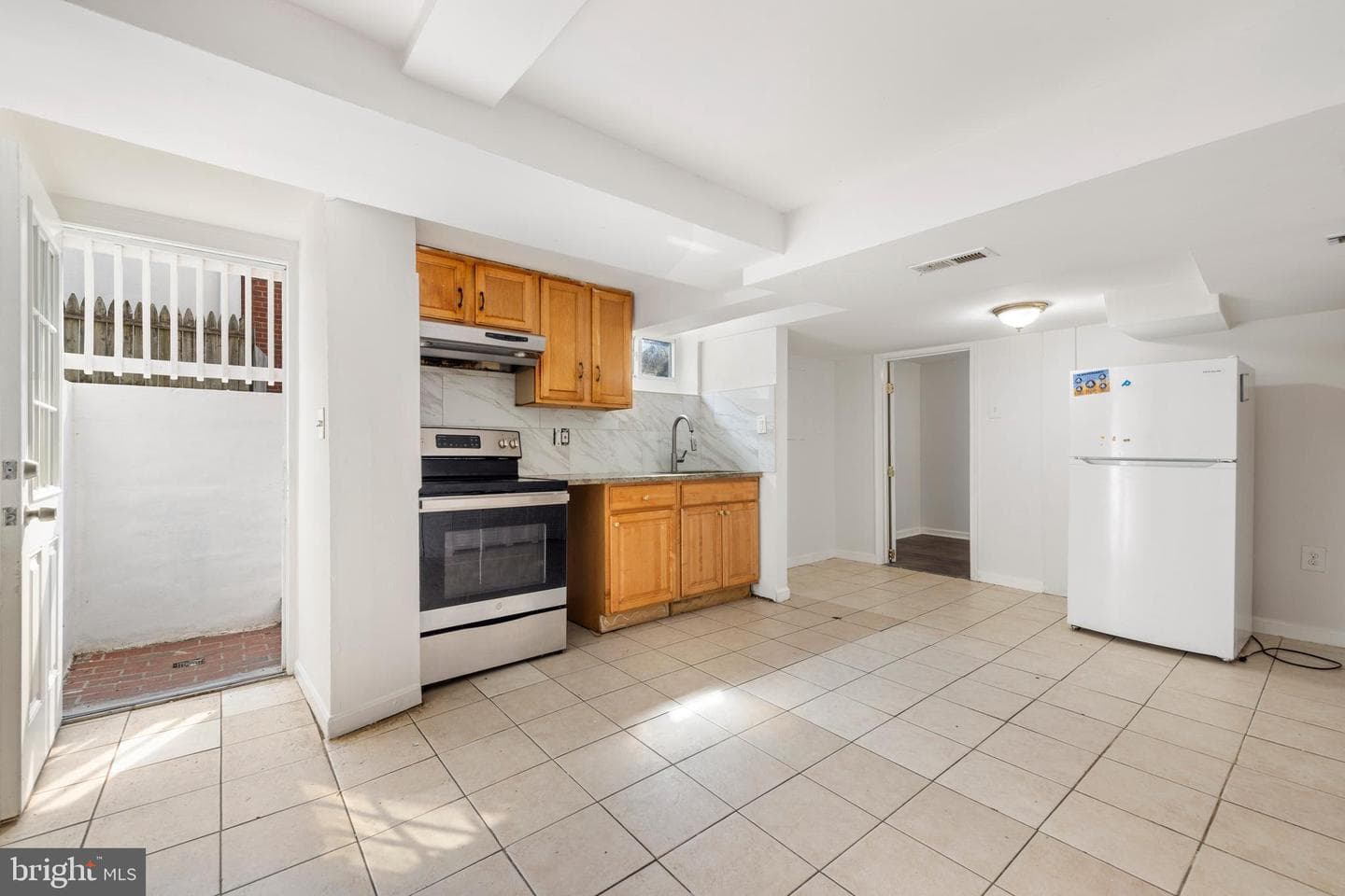 12025 Claridge Road photo 25