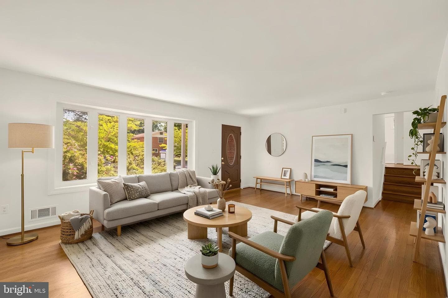 9512 Flower Avenue photo 4