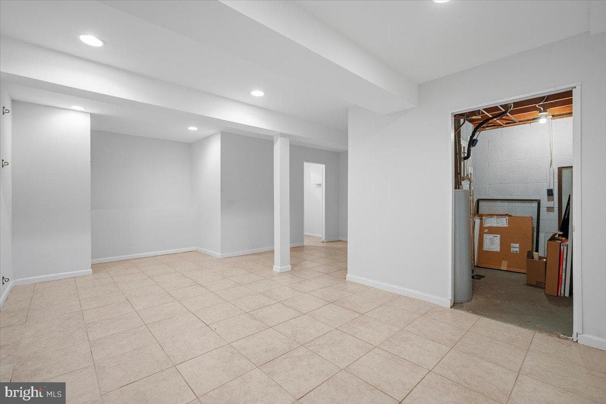 3912 Gelding Lane photo 32