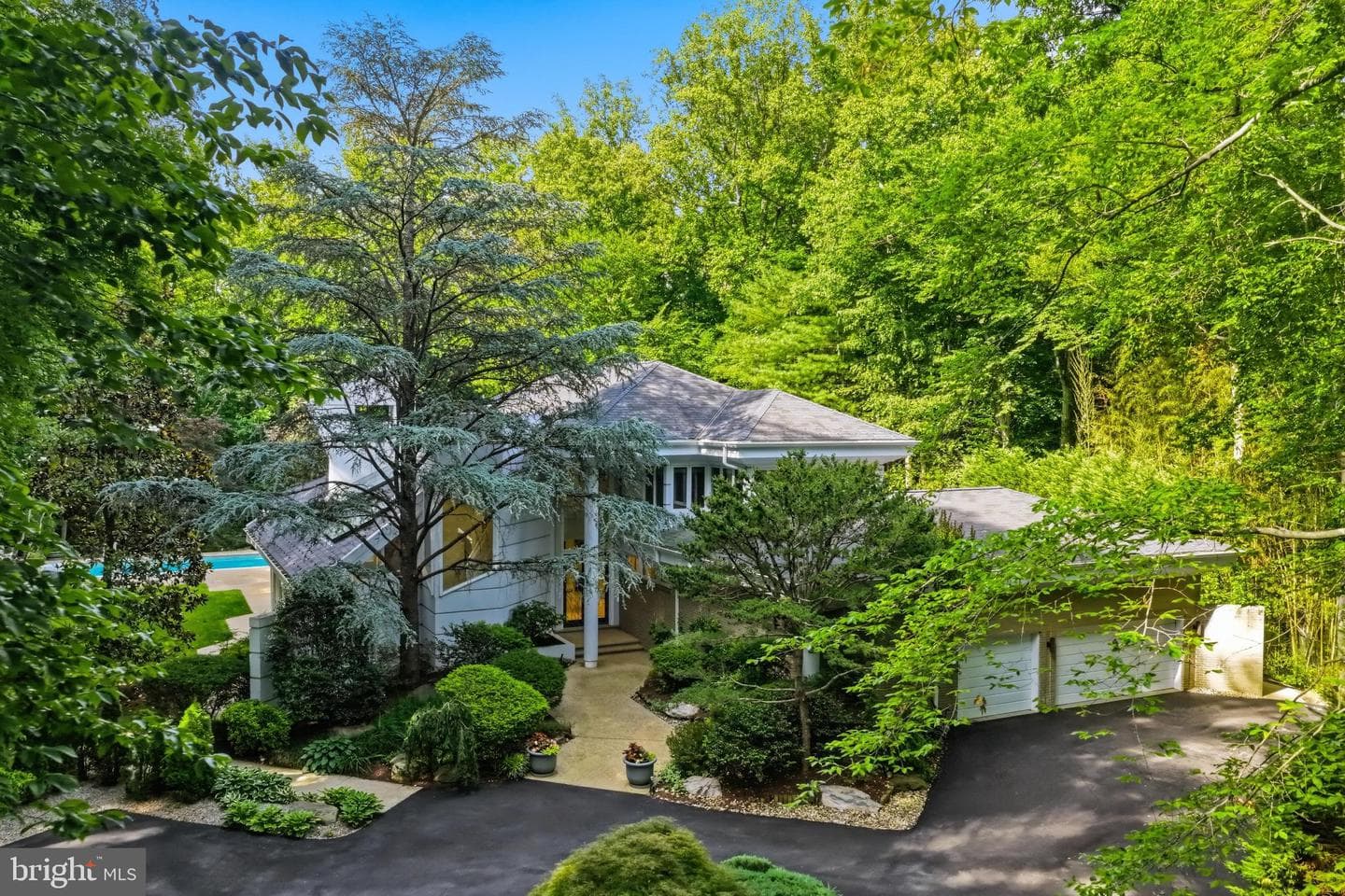 9 Oaklyn Court, Potomac