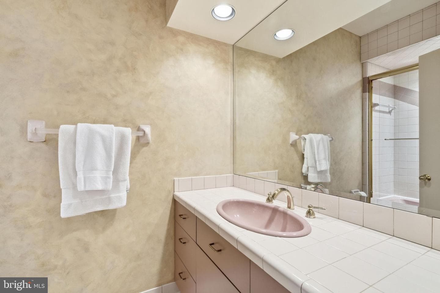 9 Oaklyn Court photo 28
