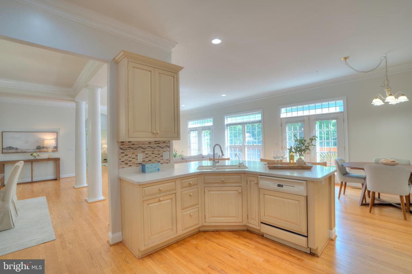 4300 Pinetree Road photo 26
