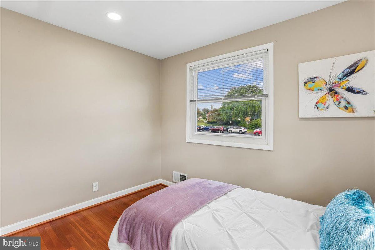 12218 Connecticut Avenue photo 34