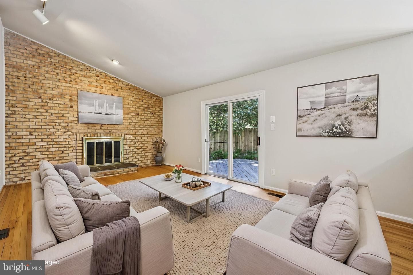 1102 Bettstrail Way photo 3