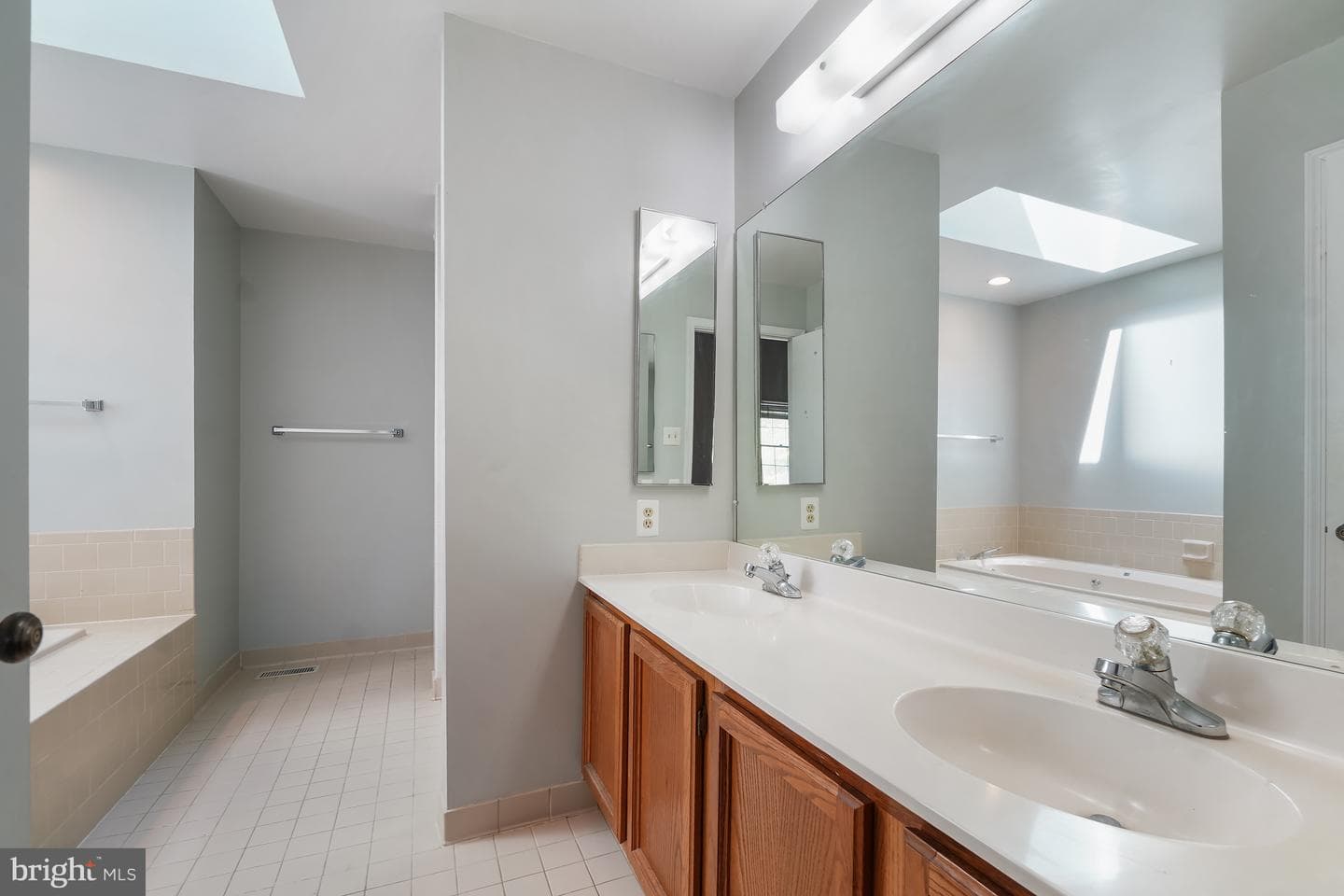 14520 Pebble Hill Lane photo 40