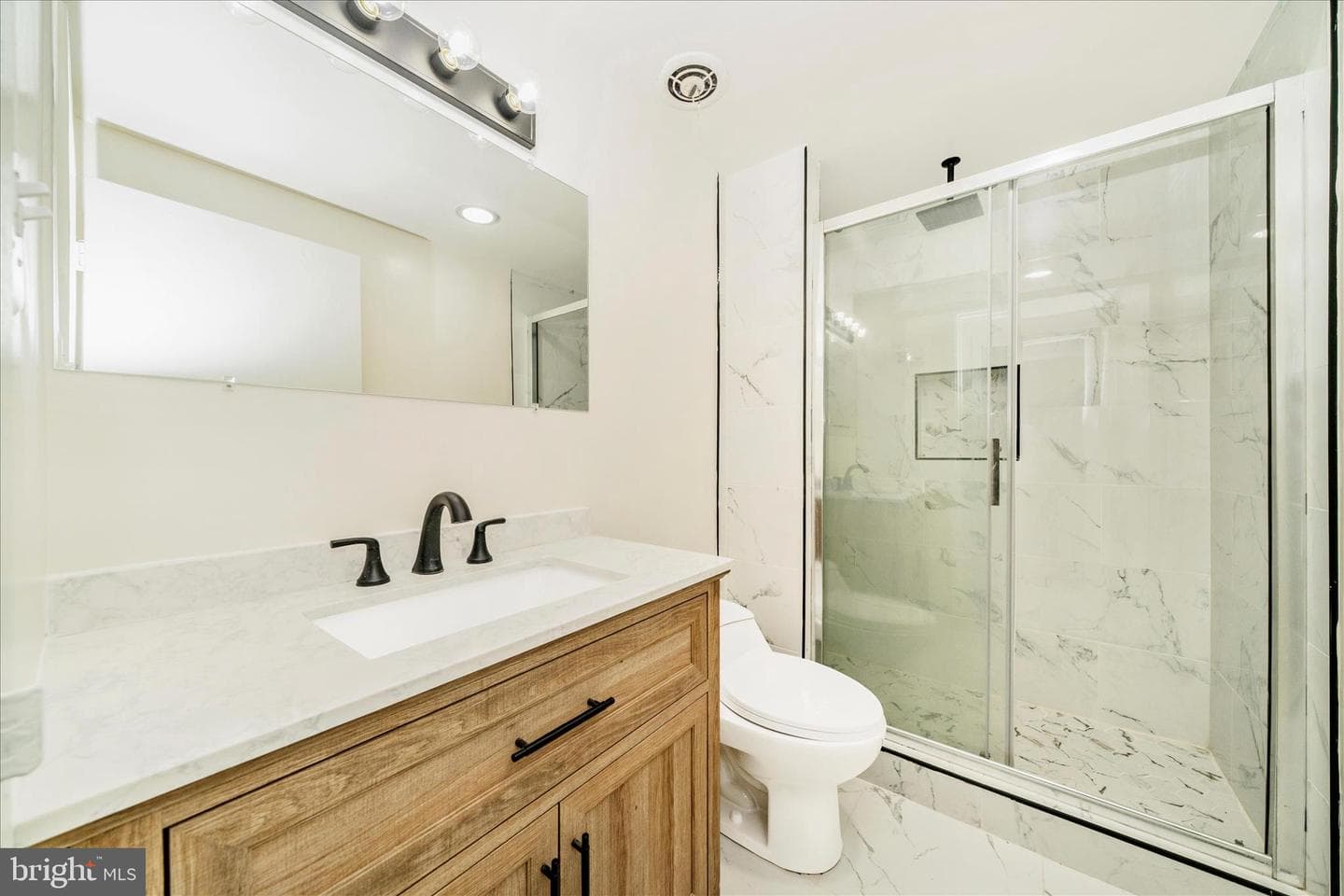 9701 Fields Road #2501 photo 20