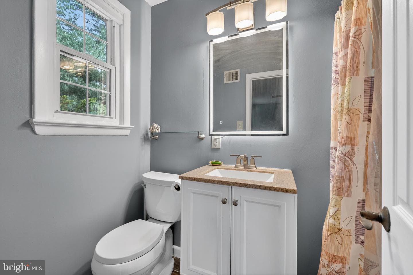 1008 Robroy Drive photo 17