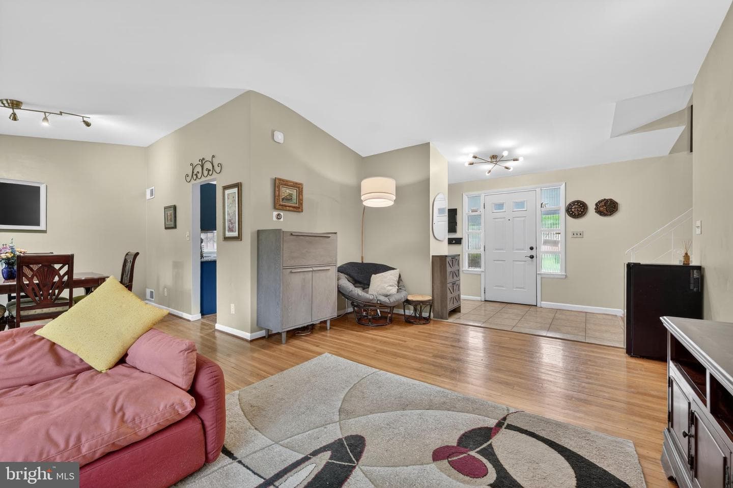 1008 Robroy Drive photo 5