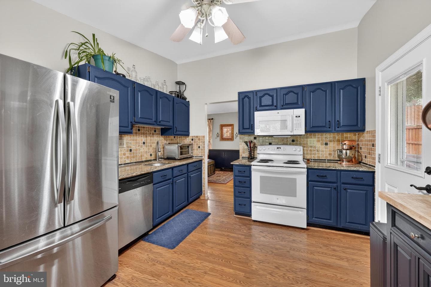 1008 Robroy Drive photo 8