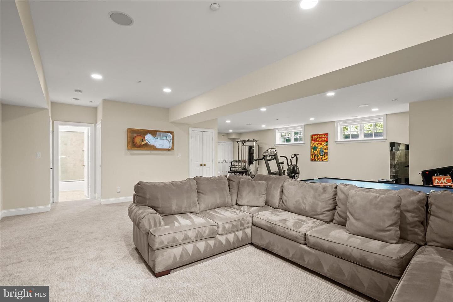 4423 Walsh Street photo 55