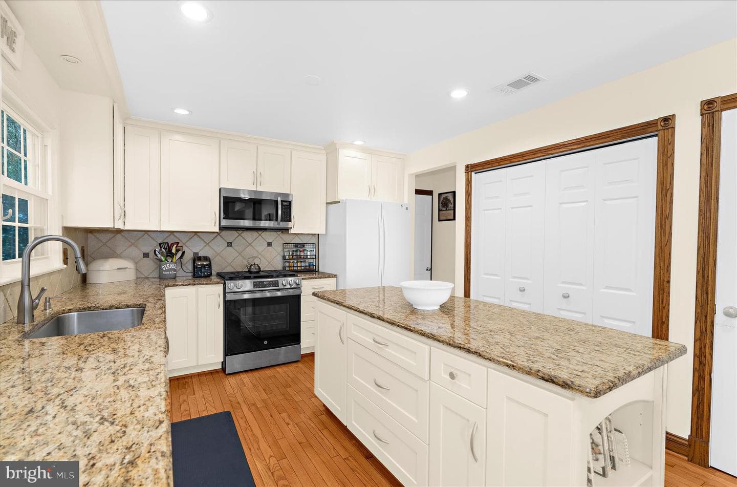 13241 Osterport Drive photo 15