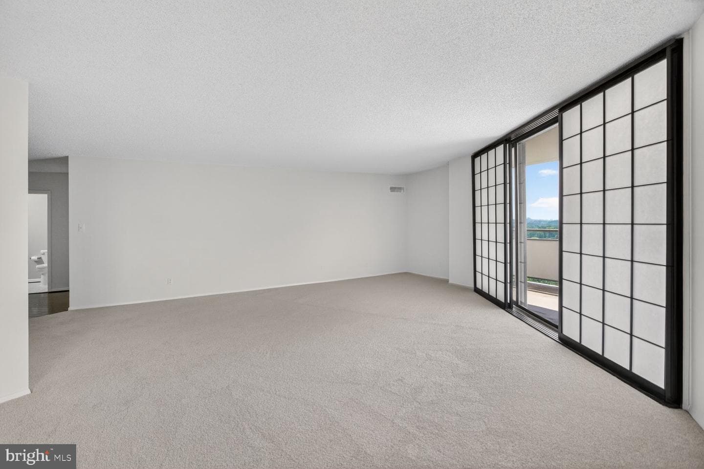 5225 Pooks Hill Road #1301n photo 4