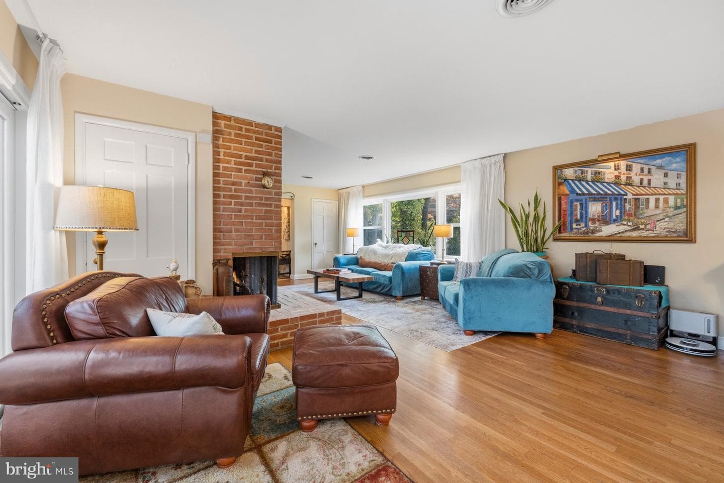 3707 East West Highway photo 11