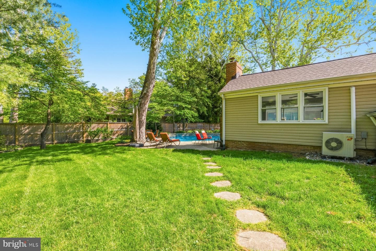 3707 East West Highway photo 48