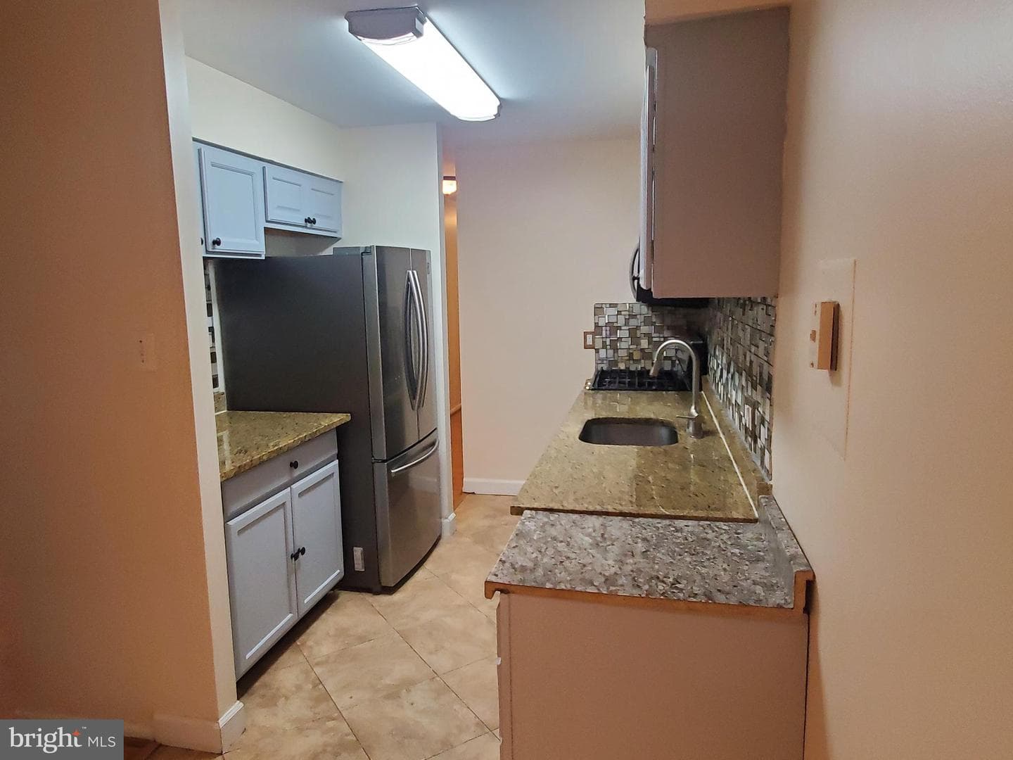 2207 Greenery Lane #103-8 photo 14