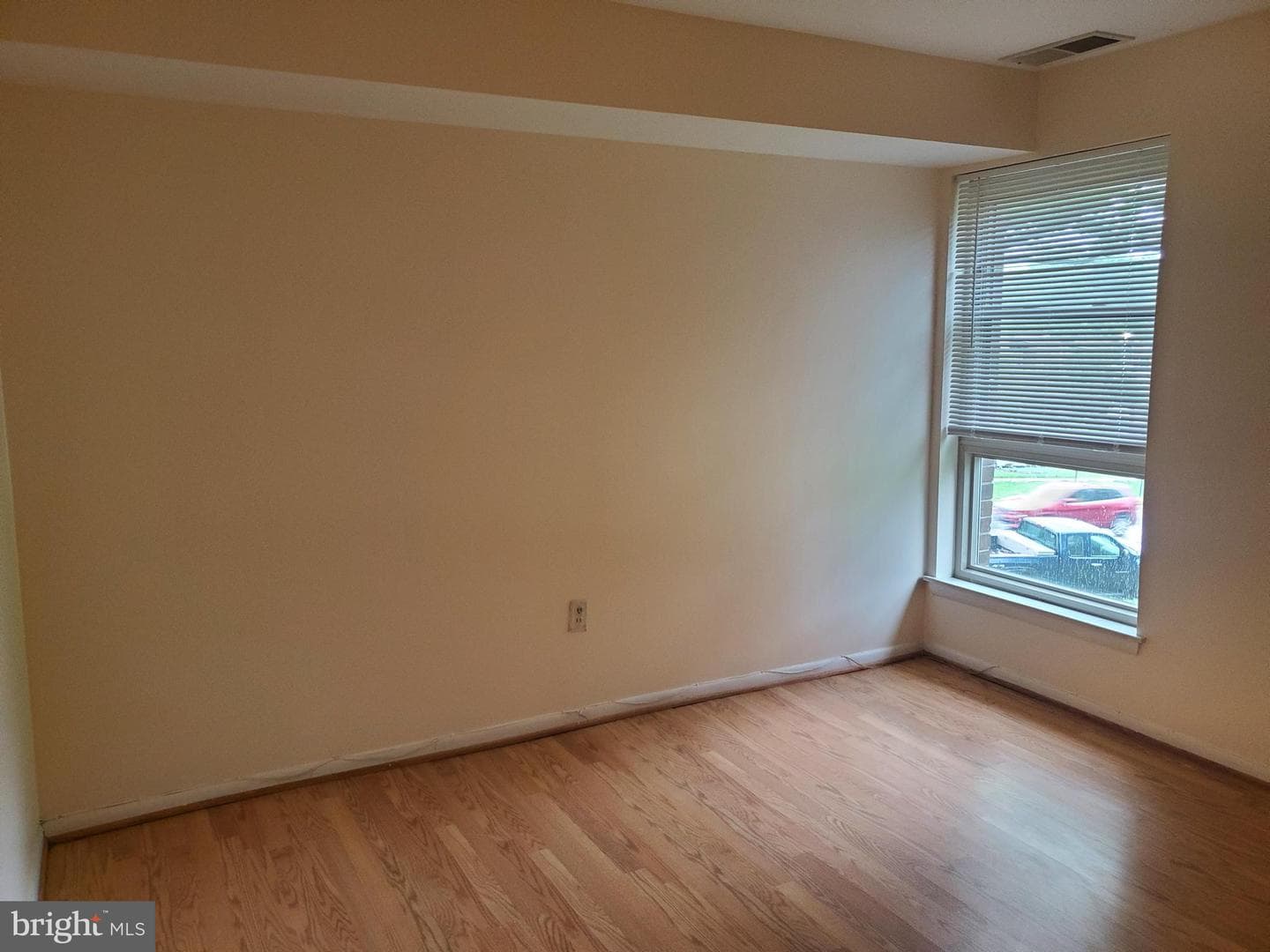 2207 Greenery Lane #103-8 photo 24