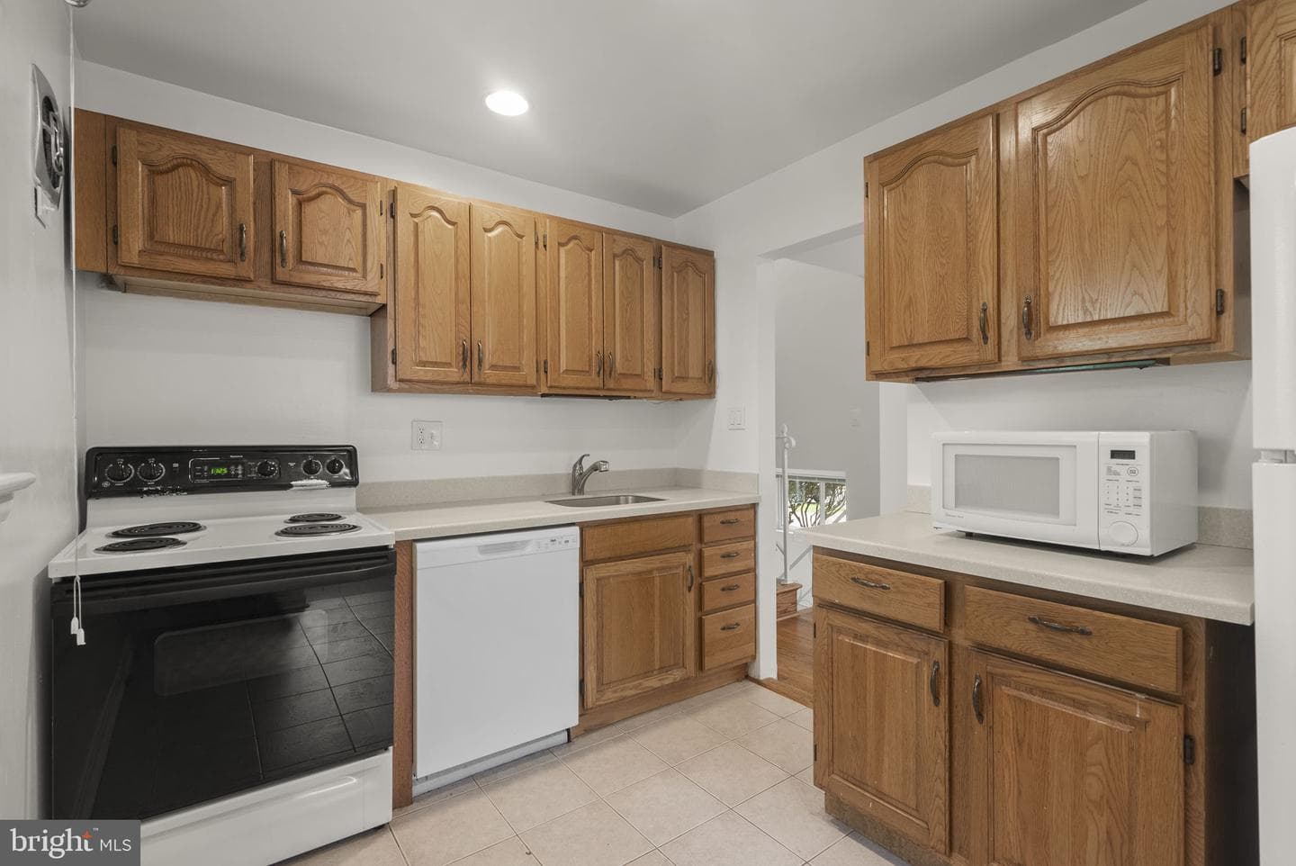 1509 Woodman Avenue photo 16