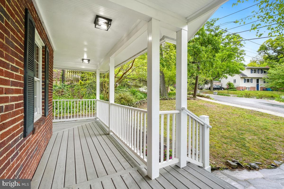 705 Elm Avenue photo 3