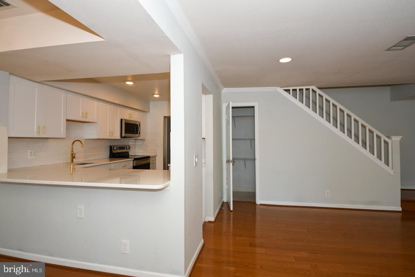 10715 Hampton Mill #210 photo 13