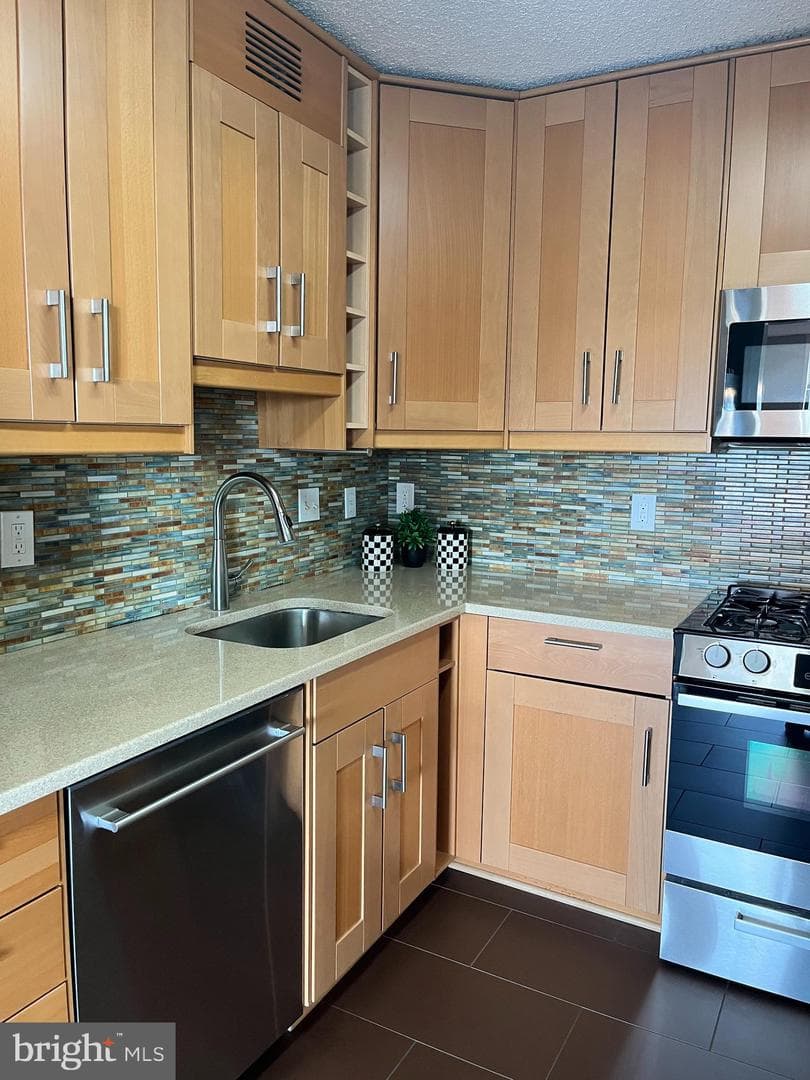 5225 Pooks Hill Road #1404s photo 12