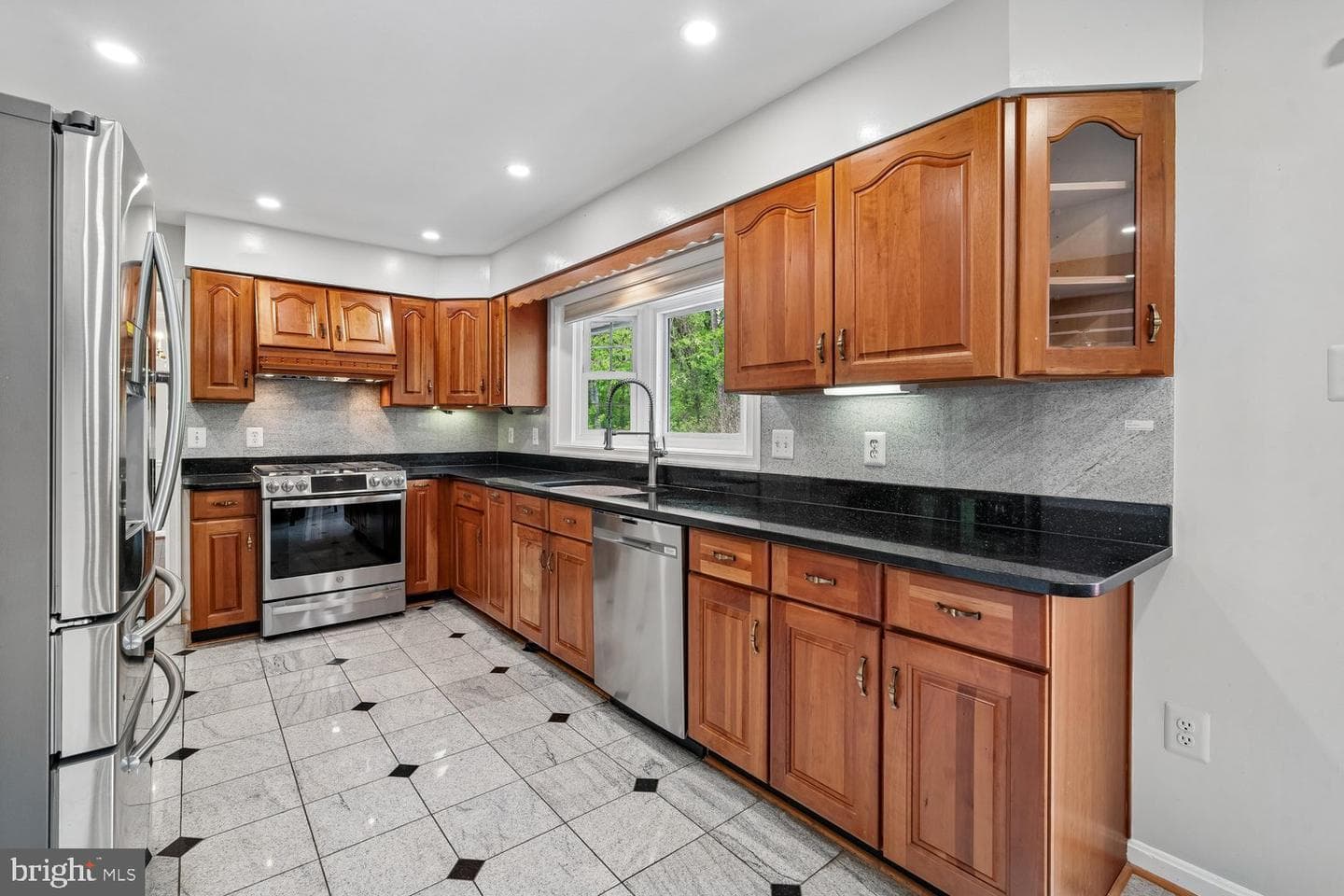 1932 Olivine Court photo 23