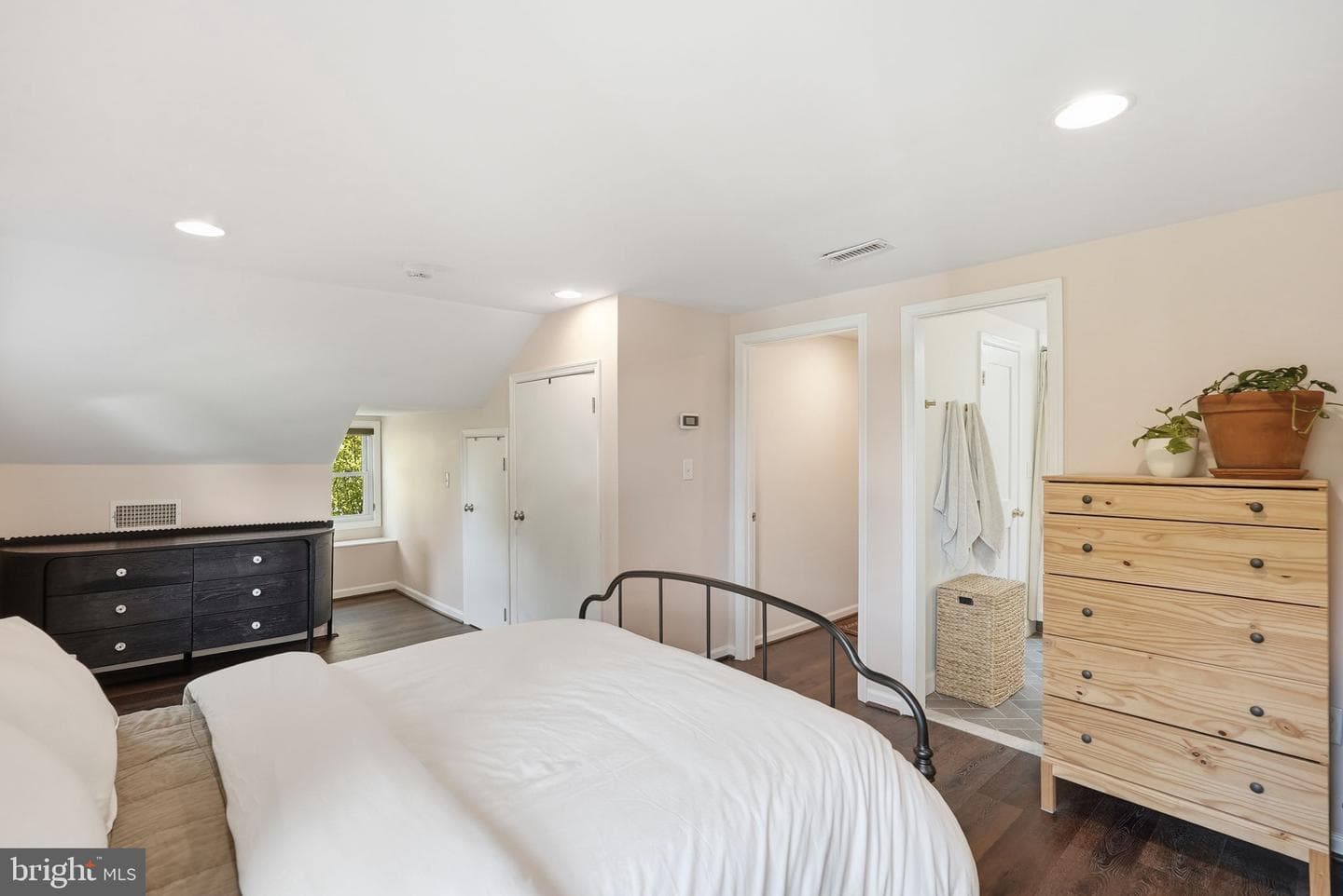 1811 Ednor Road photo 18