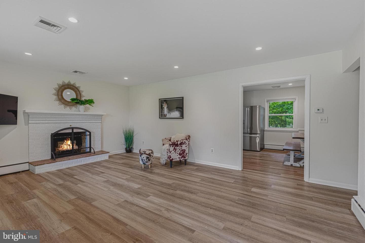 10316 Sunset Drive photo 3
