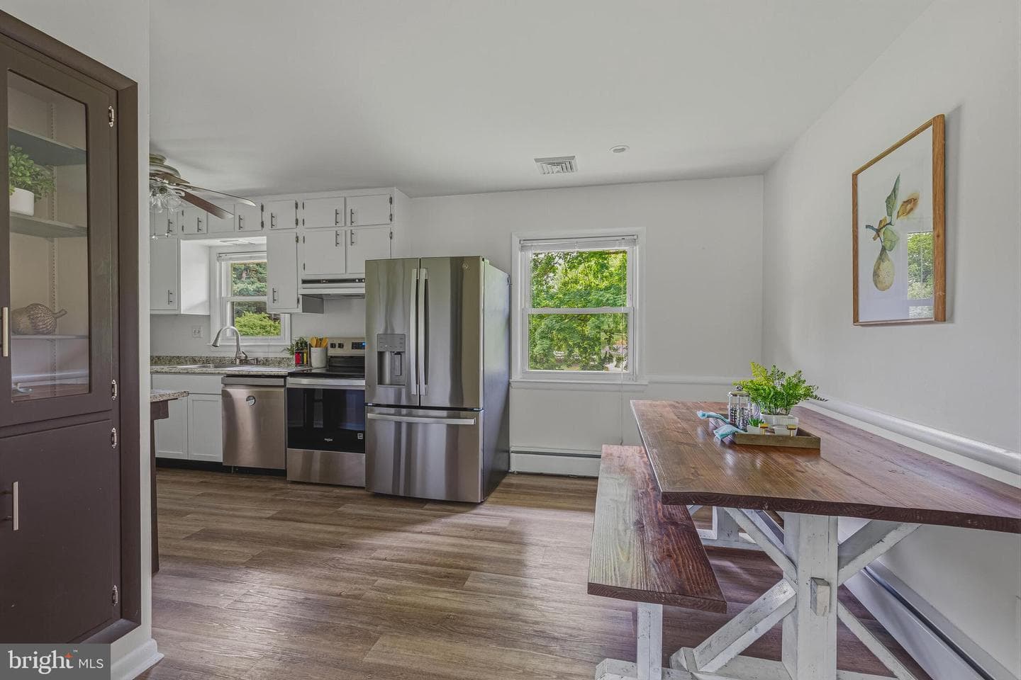 10316 Sunset Drive photo 4