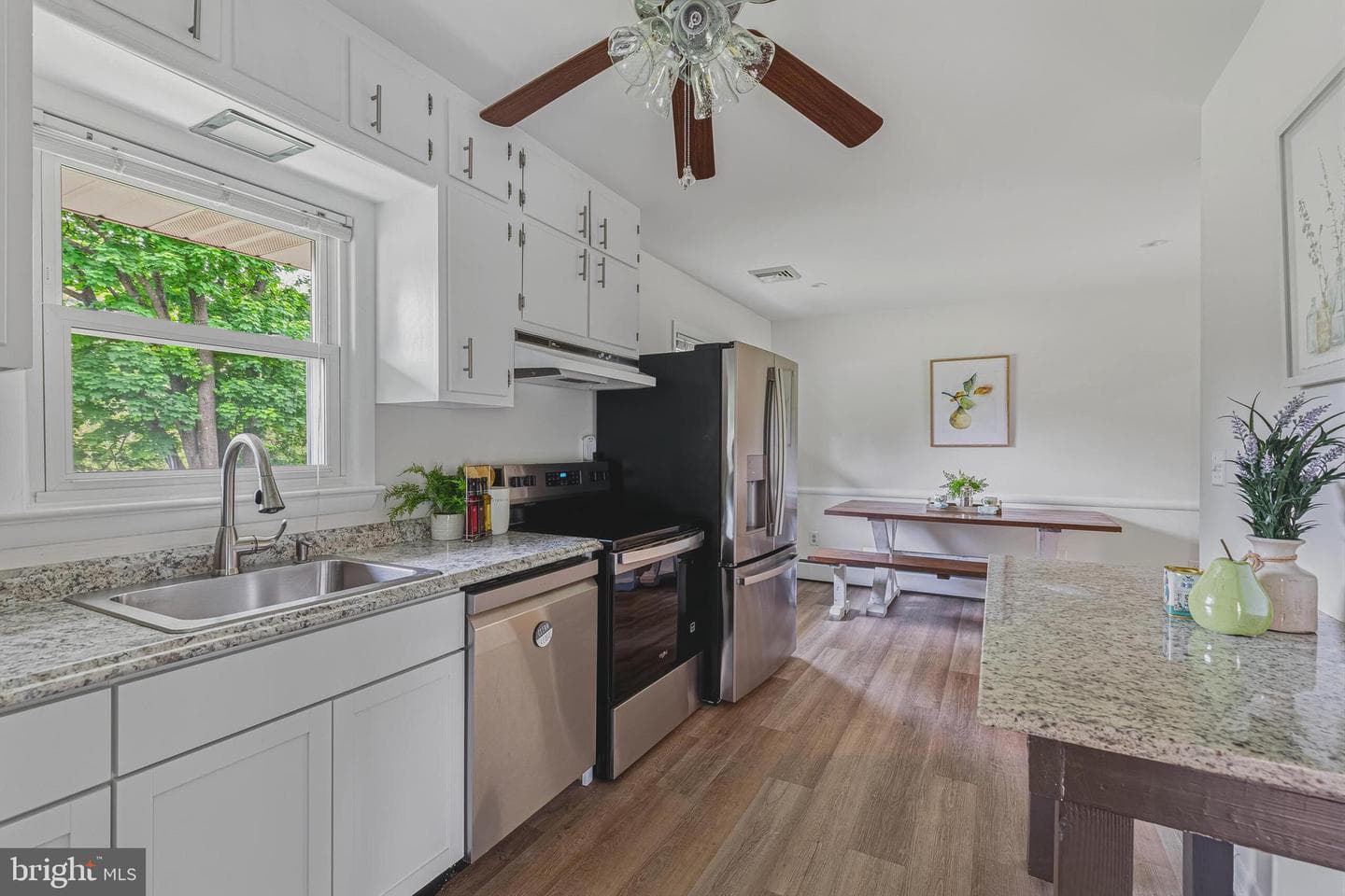 10316 Sunset Drive photo 8