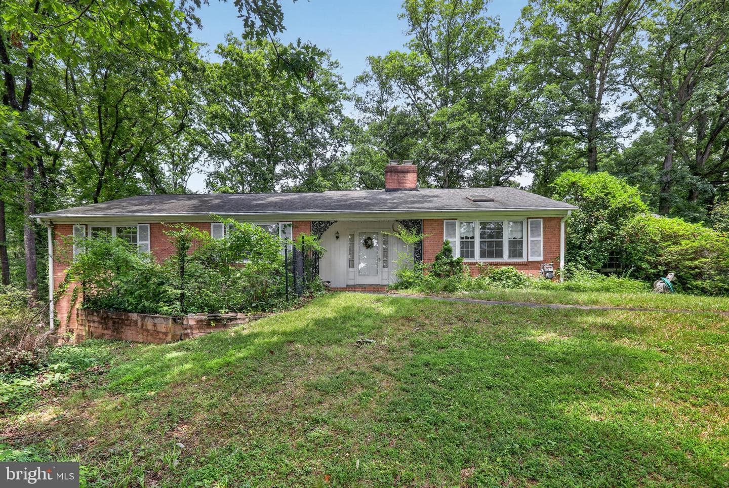10600 Greenacres Drive photo 2
