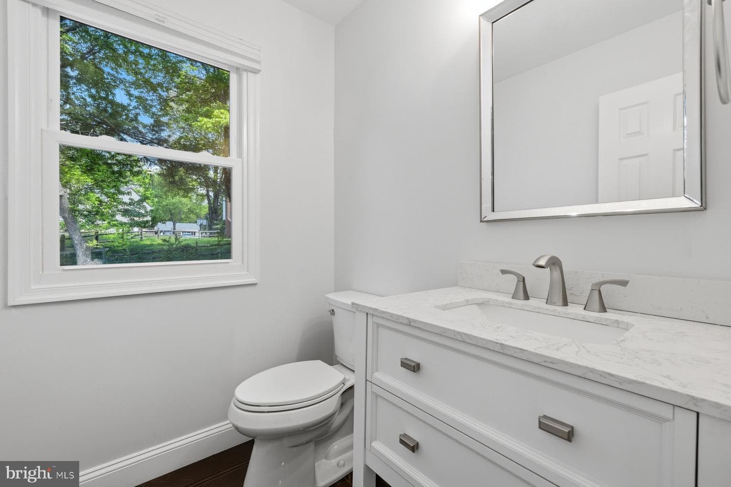 1517 Gerard Street photo 6