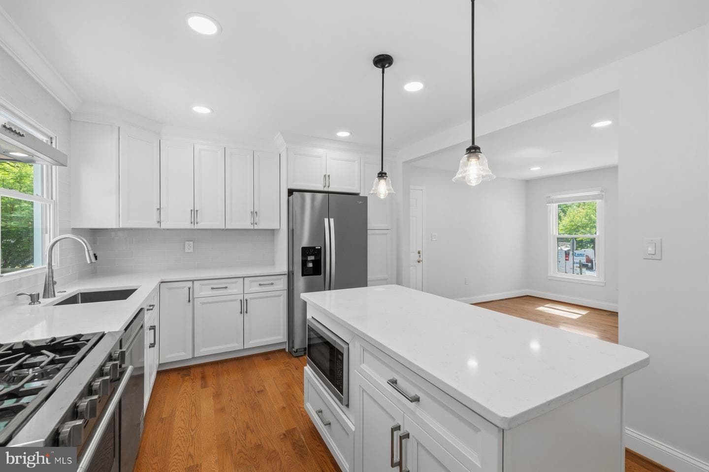 1517 Gerard Street photo 8