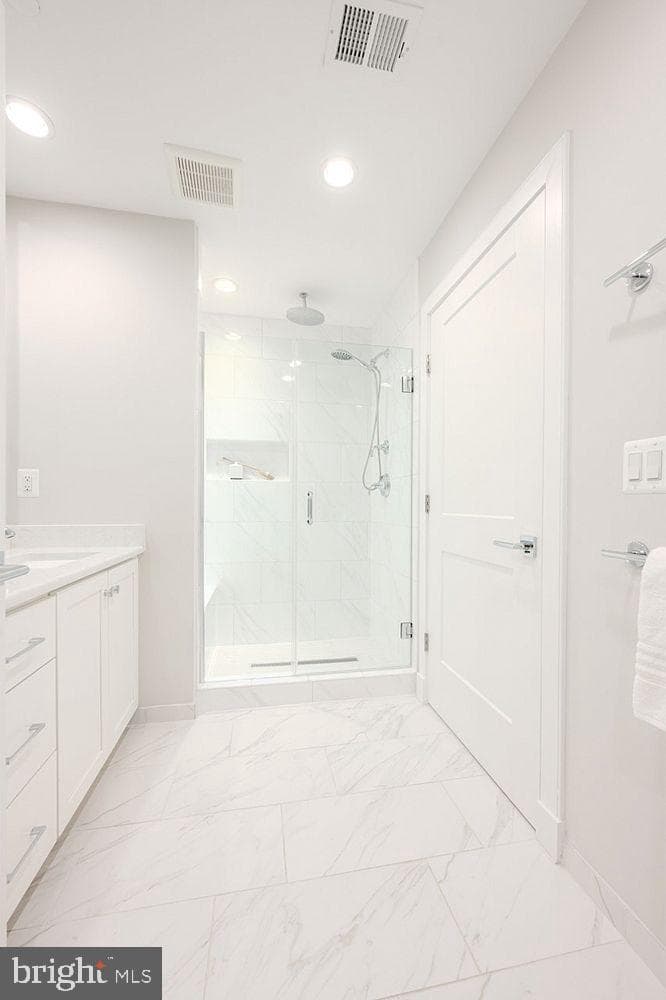 10326 Grosvenor Place photo 34