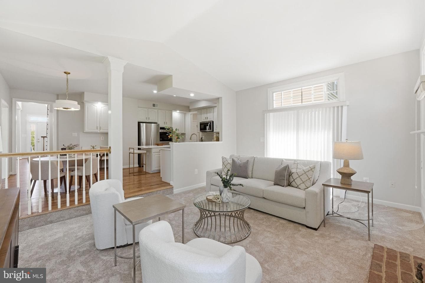10816 Maplecrest Lane photo 4